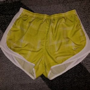 WOMEN'S Nike shorts